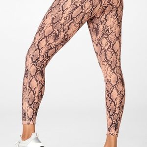 Fabletics Define High-Waisted 7/8 Legging NWOT
